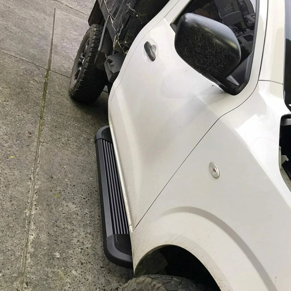 Estribos Planos Aluminio Negro Para Volkswagen Amarok Cabina Sencilla (Estacas)