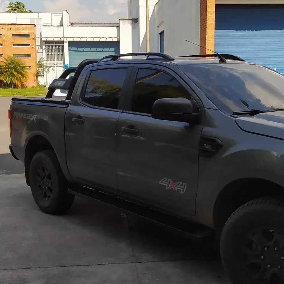 Estribos Planos Aluminio Negro Para Ford Ranger (2013-2023)