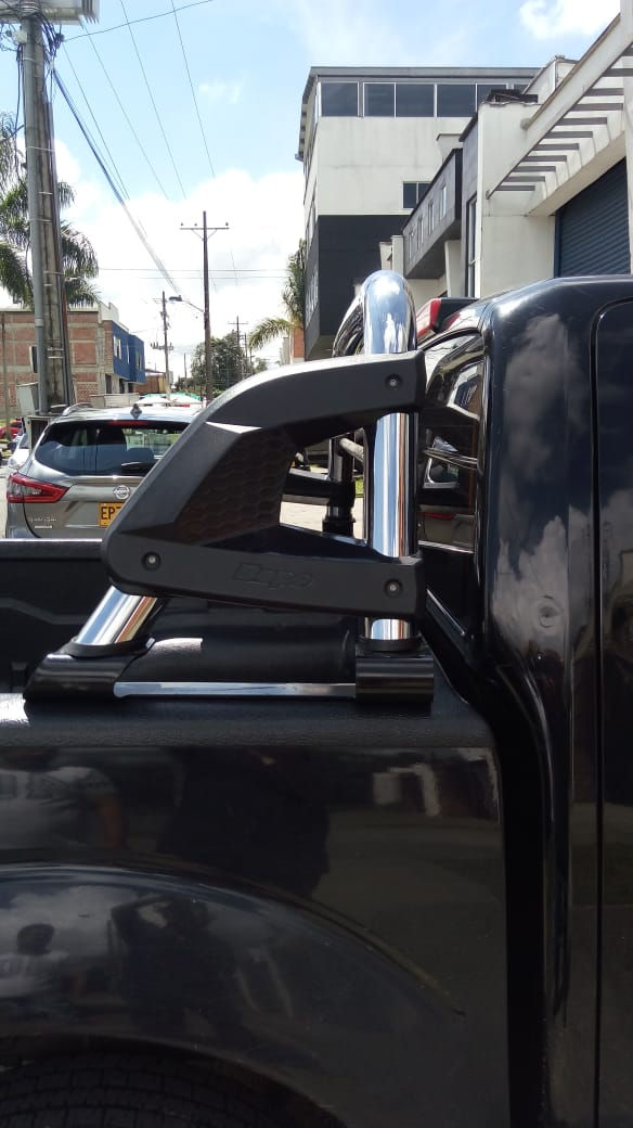 Miniatura: Barra Deportiva B2 Cromada Para Nissan Navara