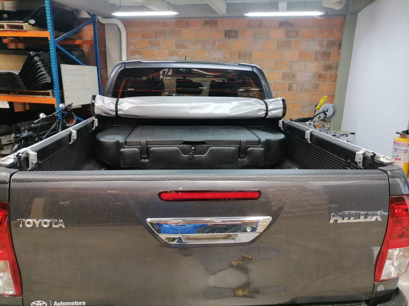 Caja Herramientas 280lts Para Toyota Hilux (2017-2026)