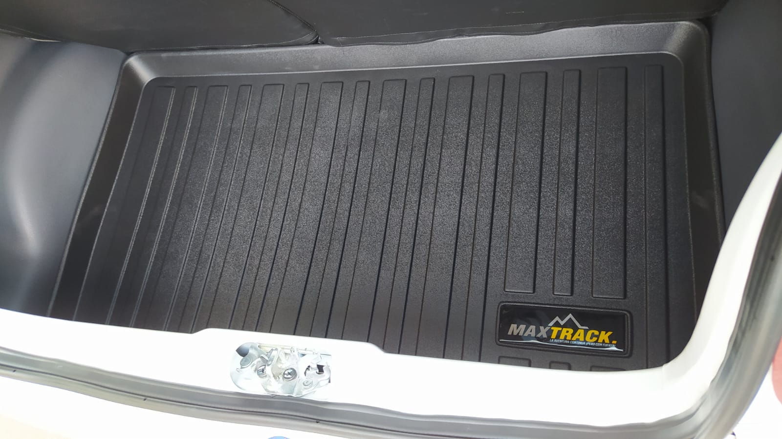 Tapete Termoformado Para Baúl De Chevrolet Spark GT (2013-2021)