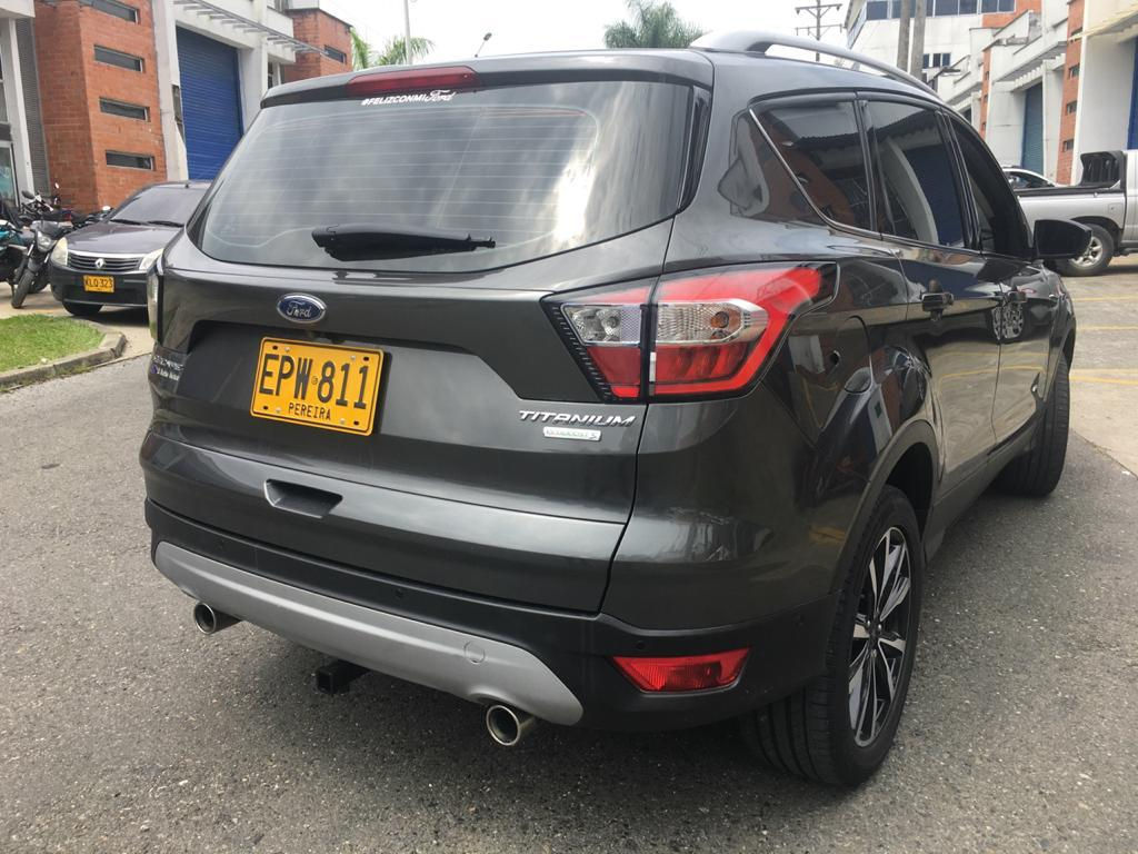 Tiro de Arrastre para Ford Escape 2018-2019 (Sin Accesorios Para Remolque)