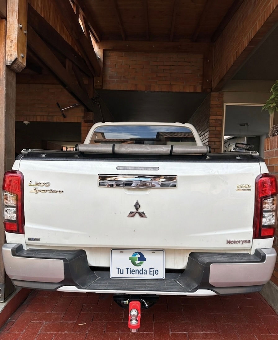 Tiro de Arrastre para Mitsubishi L200 Tritón 2017-2024 (Con Accesorios)