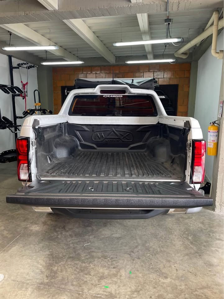 Miniatura: Protector De Platón Maxliner Para Chevrolet Colorado High Country (2018-2026)