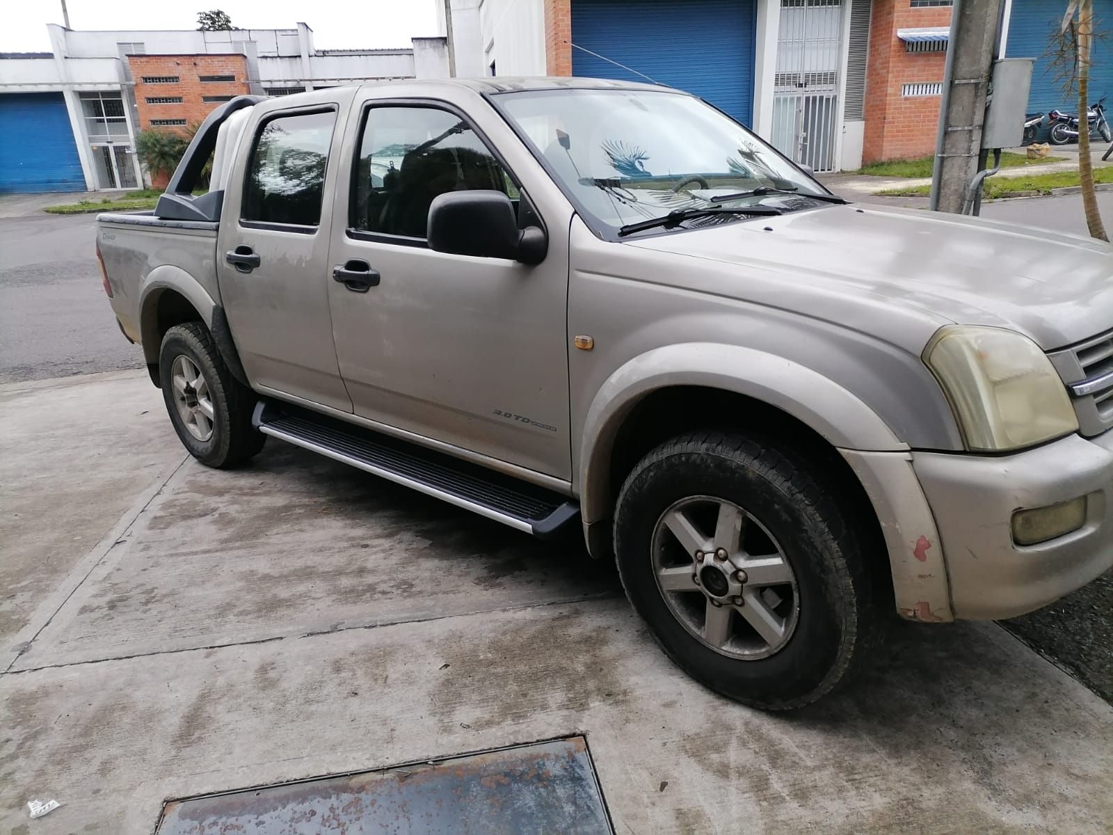 Estribos Planos Aluminio Encauchetado Para Dmax 3.0 (2004-2013)