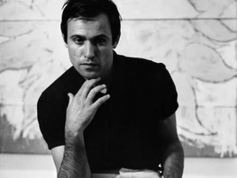 L'arte visionaria di Mario Schifano: un omaggio alla creatività contemporanea
