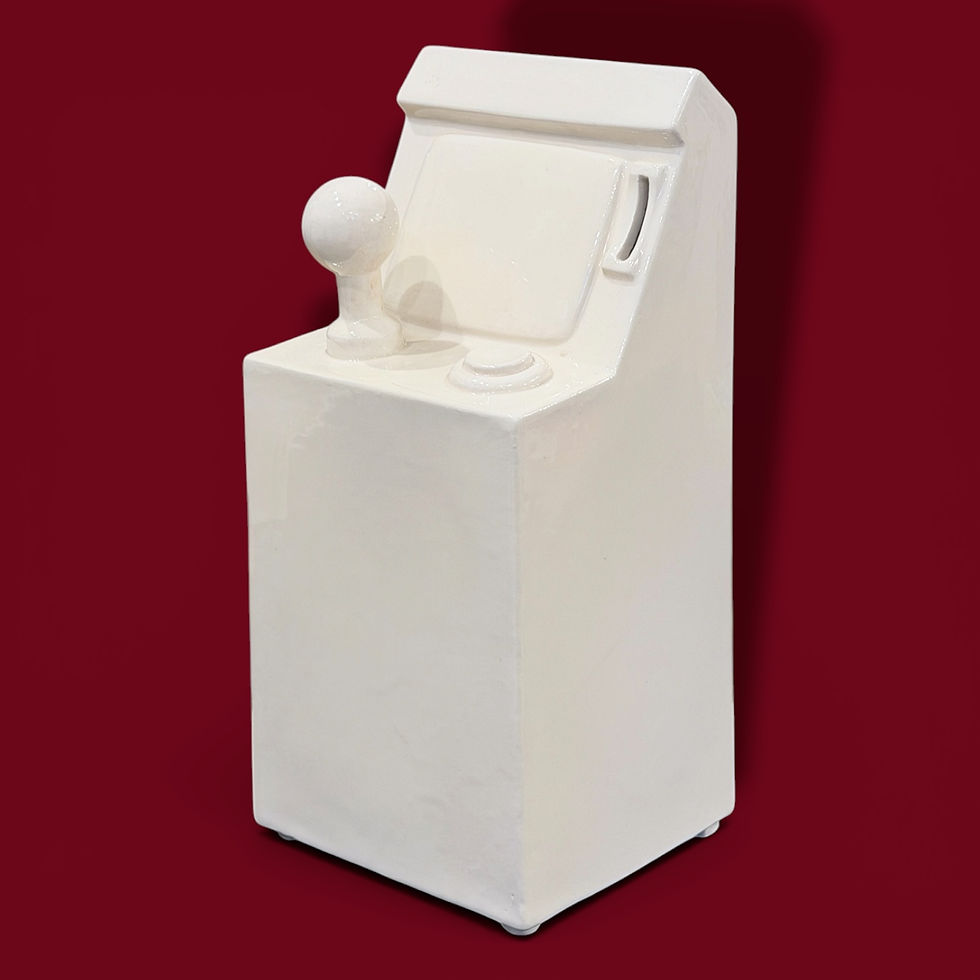 GRAFO Insert Coin scultura pop in ceramica contemporanea 26x12x10,5 cm