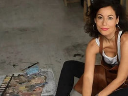 Scopri la ricerca artistica di Evita Andújar tra pittura contemporanea, identità, figura umana e riflessione sull’immagine nella società contemporanea.