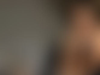 Scopri la ricerca artistica di Evita Andújar tra pittura contemporanea, identità, figura umana e riflessione sull’immagine nella società contemporanea.