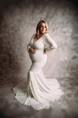 best pregnant photographer in Dallas, Prosper, Frisco, McKinney, Plano, Aubrey, Celina