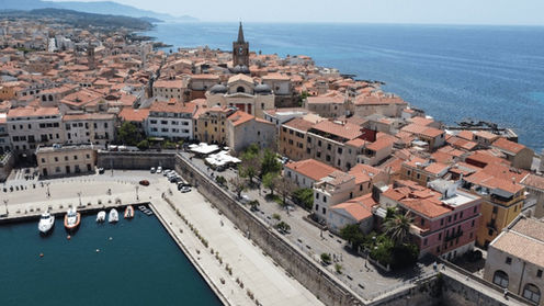 Küstenstadt Alghero: Wo Sardinien tatsächlich ein bisschen Spanisch spricht