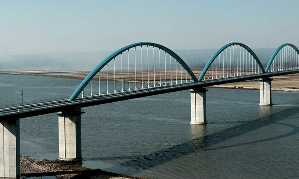 Ponte Ferroviária sobre o Rio Sado
