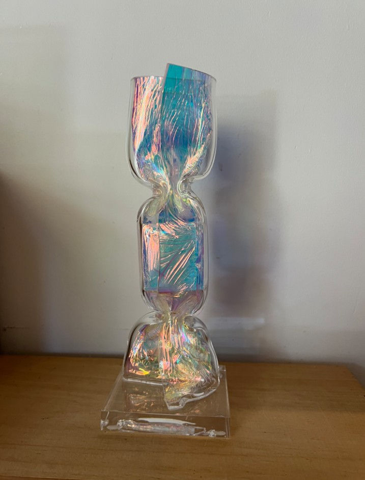 Iridescent Radiant Bonbon Sculpture - 23 cm