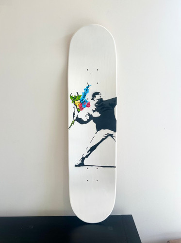 BANKSY FLOWER BOMBER スケボーデッキ Flower Bomber Skateboard | Class Art Anglais