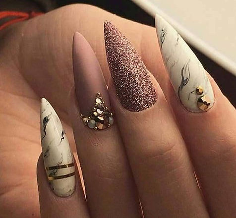 uñas-acrílicas-e1577104106328.jpg