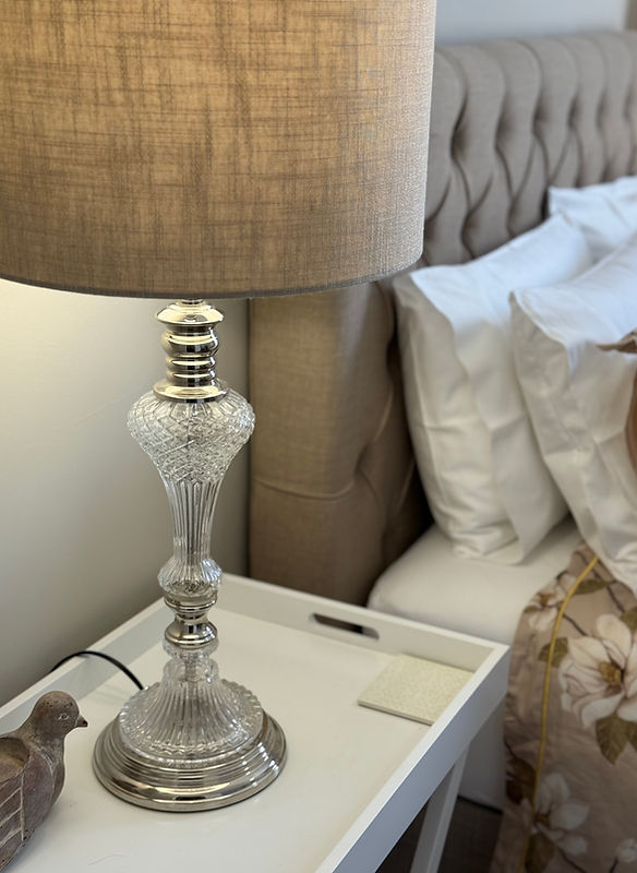 Beautiful bedside table lamps