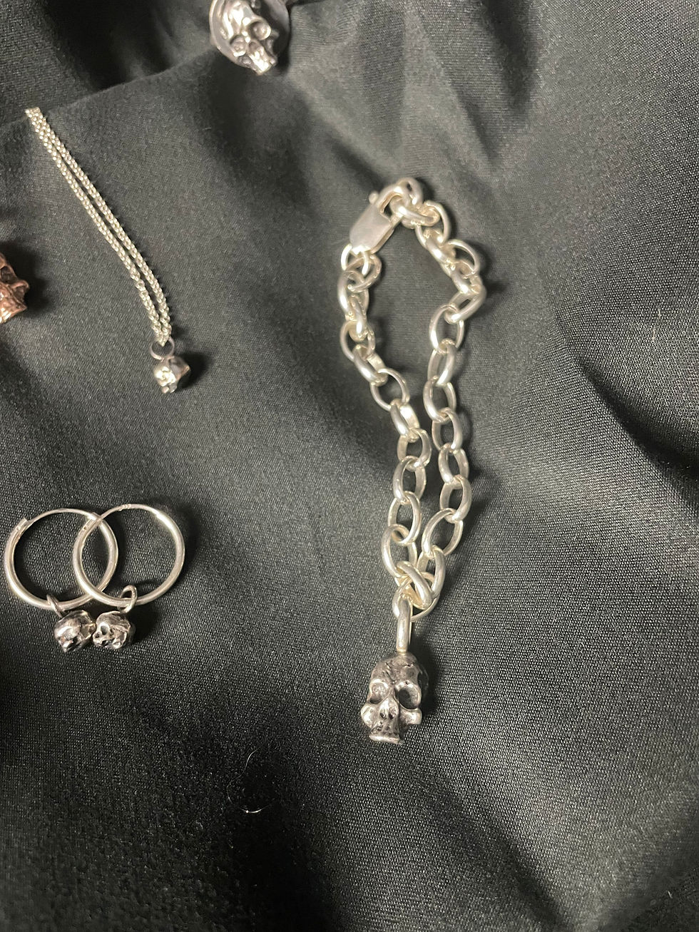 Thumbnail: Tartarus skull bracelet
