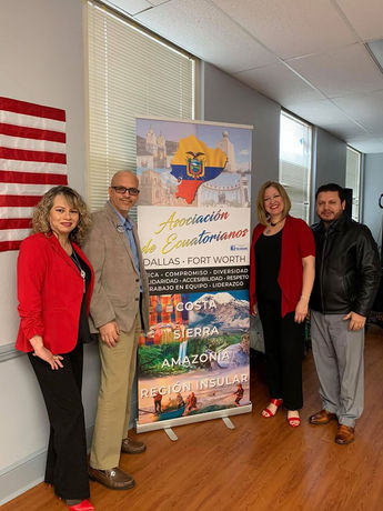 Dra. Benita Mendez y Representantes de la Asociación de Empresarios Ecuatorianos.jpg