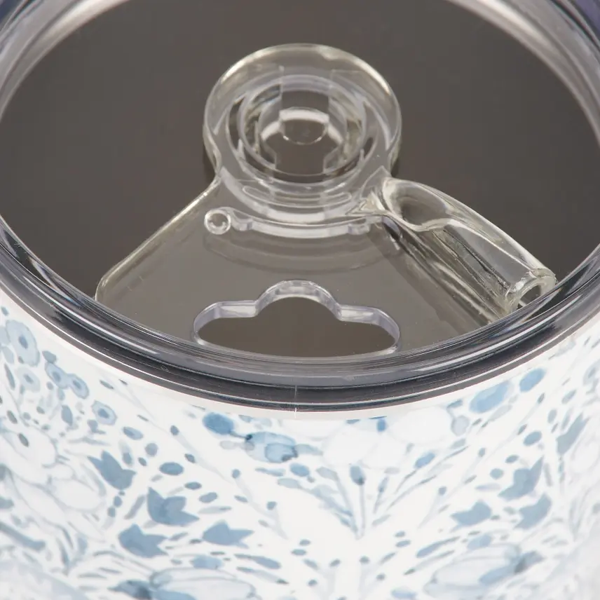 Thumbnail: Close-up of tumbler lid with sliding closure