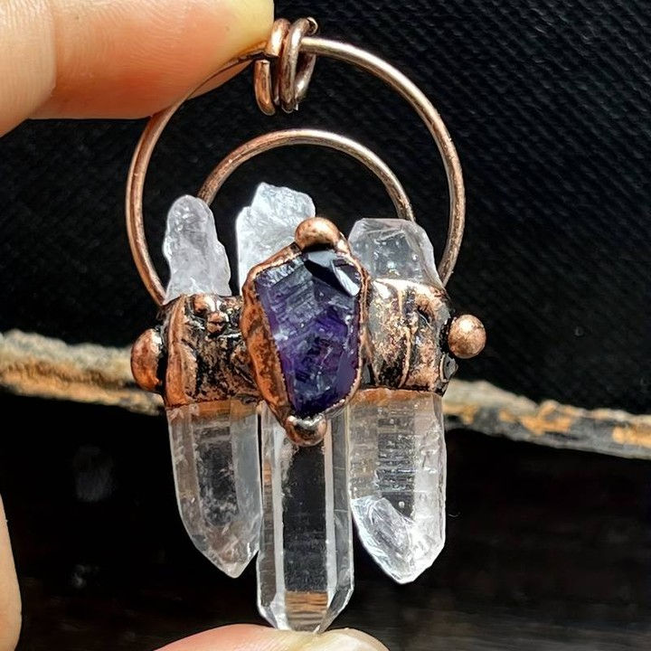 Crysalline Talons Pendant.