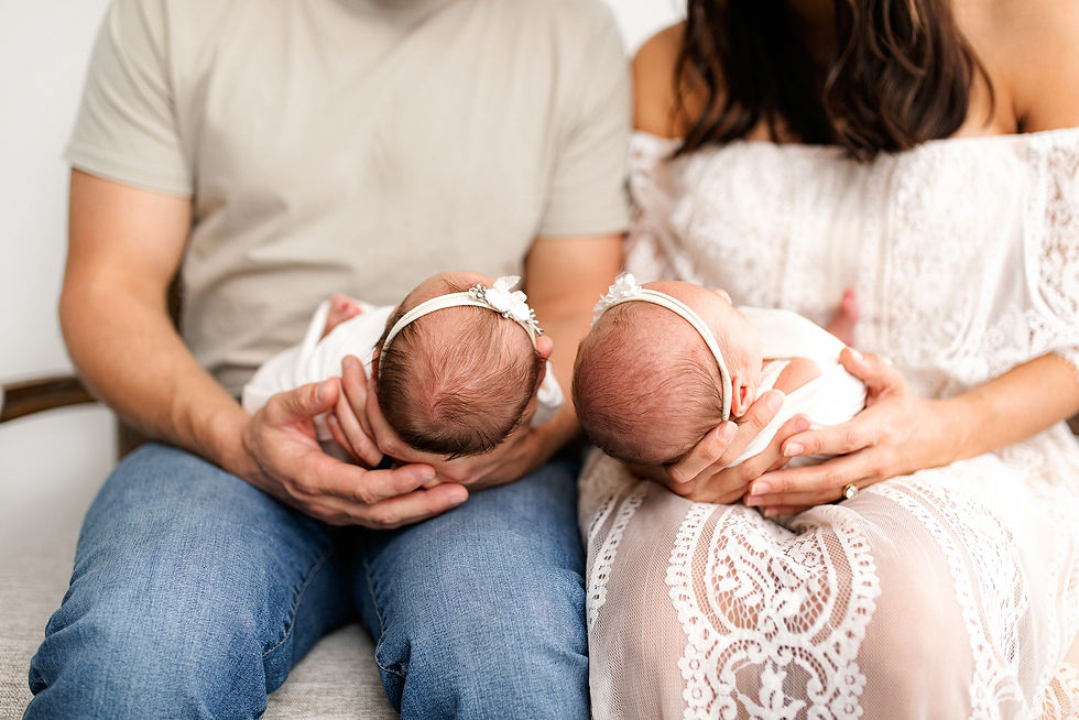 Lifestyle newborn photos, spacecoast newborn photographer, brevard lifestyle photographer, studio li