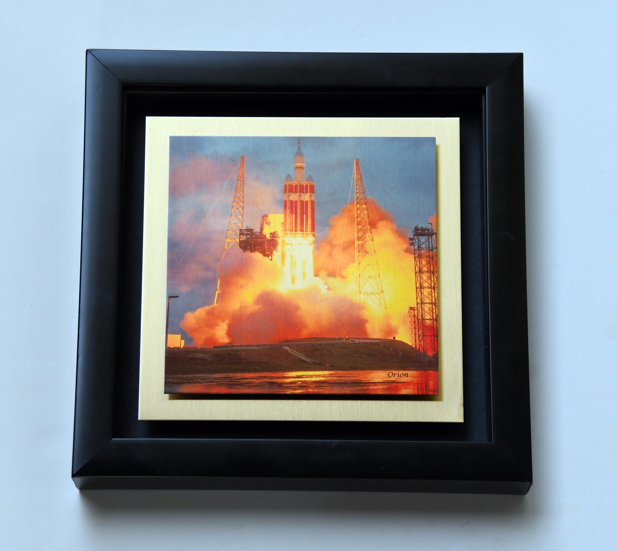 Orion 8x8 gold w shadowbox