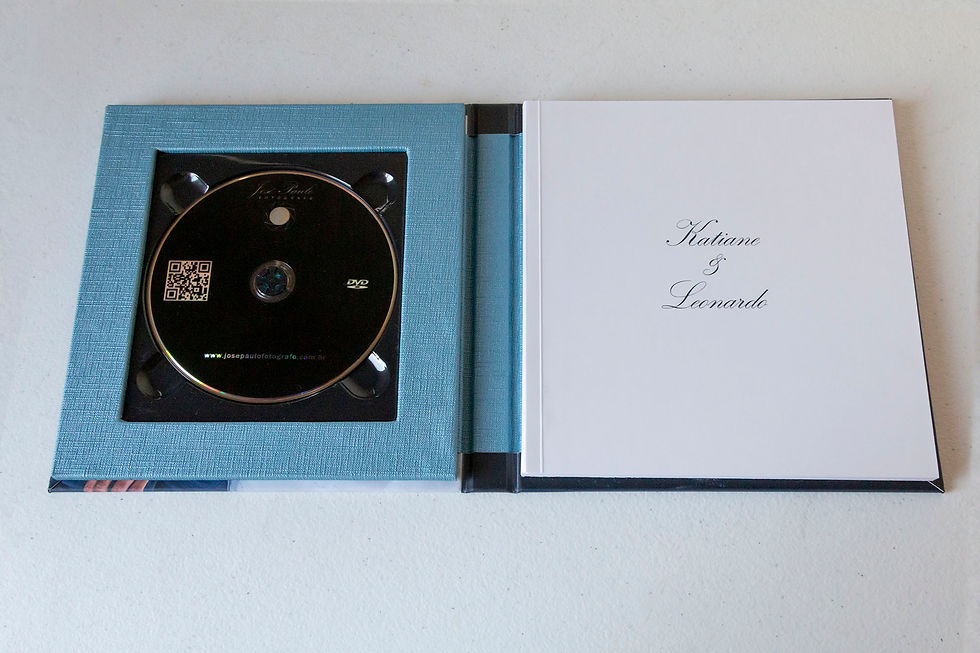 Miniálbum e estojo DVD