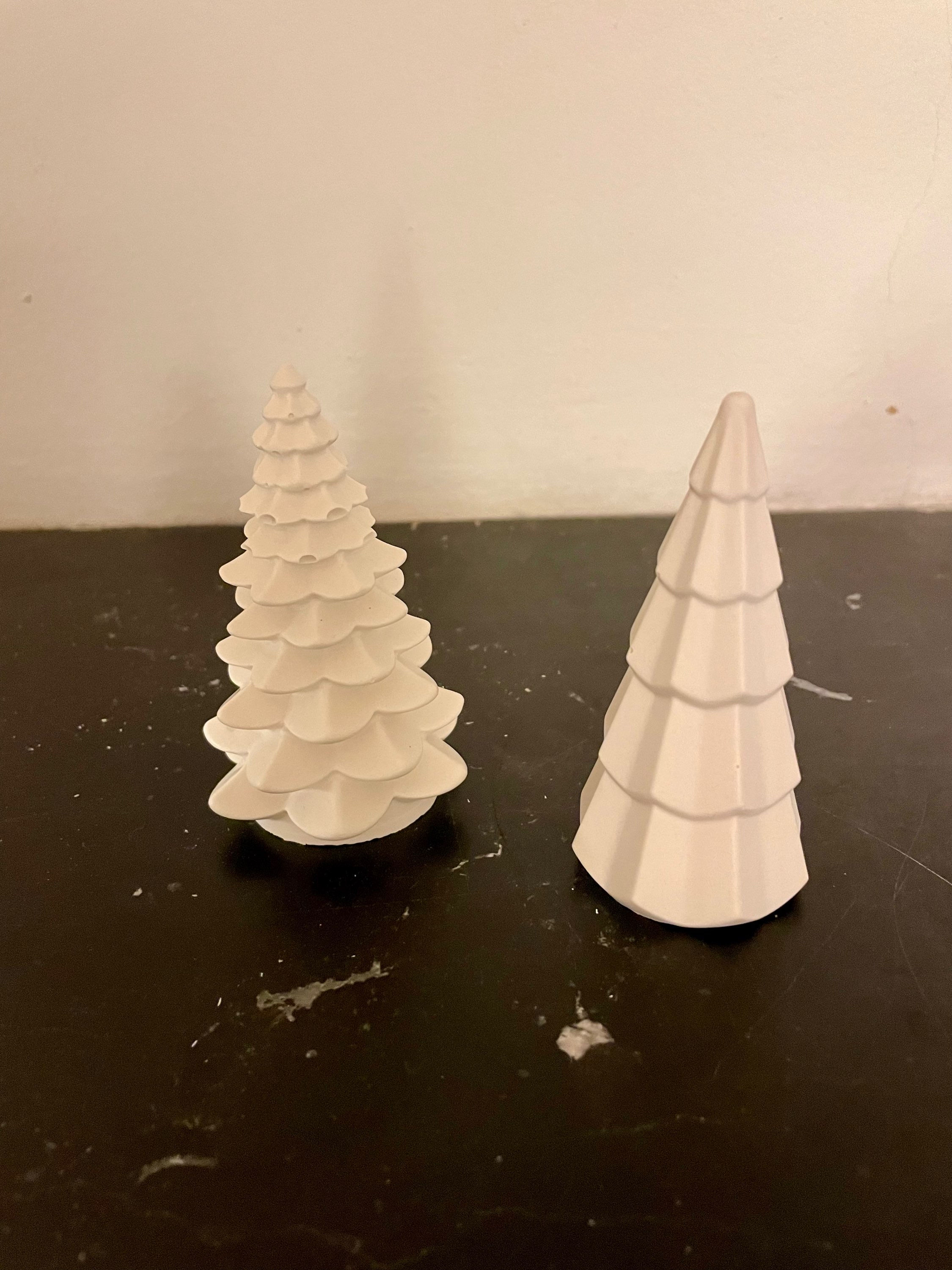 Sapins de Noël à poser - Blanc- lot de 2