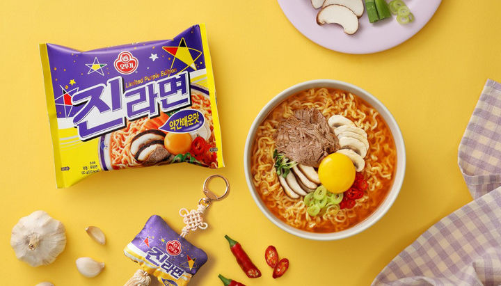 컵라면 키링이 된 오뚜기 라면, IP 협업 굿즈가 주목받는 이유