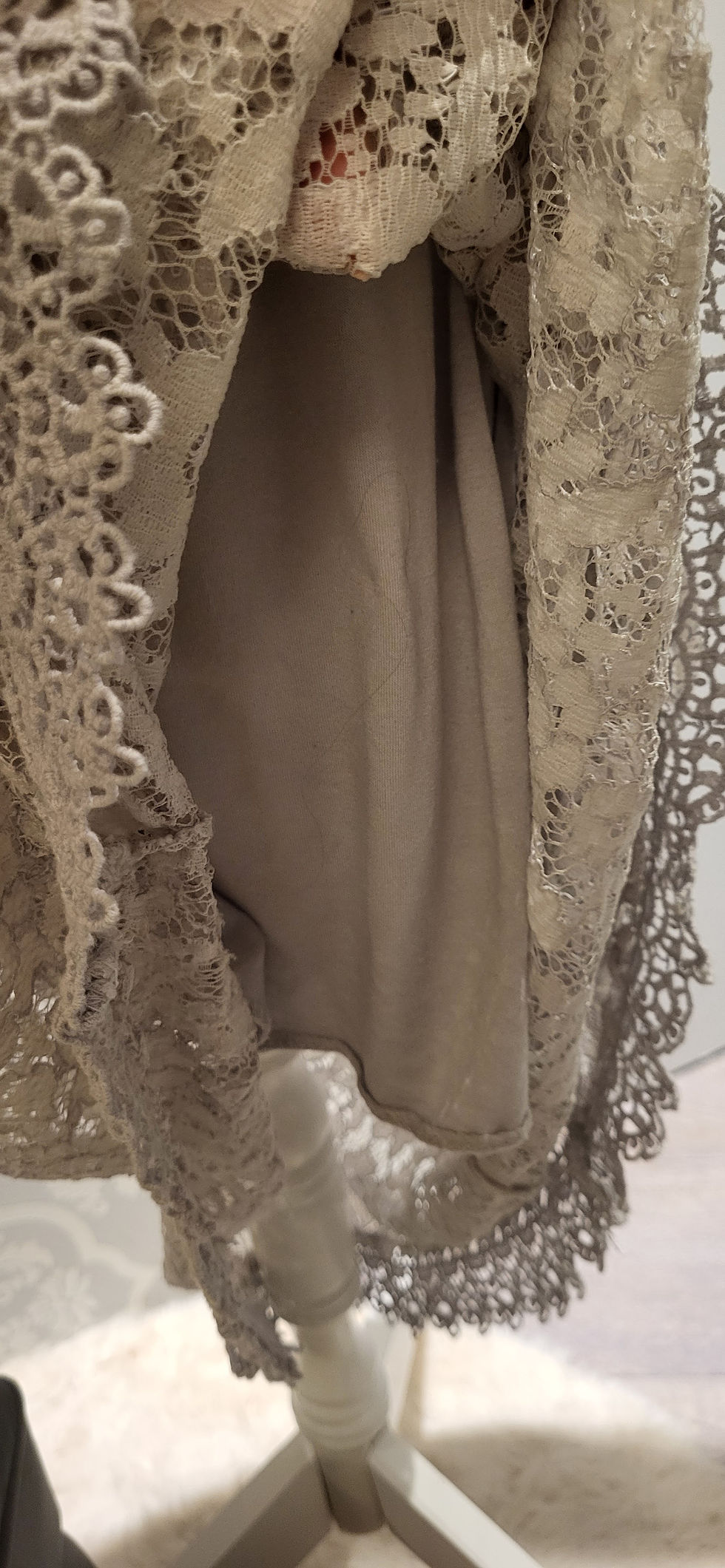 Miniature : Longue robe dentelle