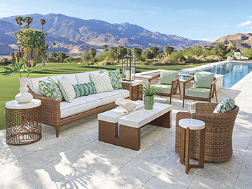 Palm Desert Poolside Seating