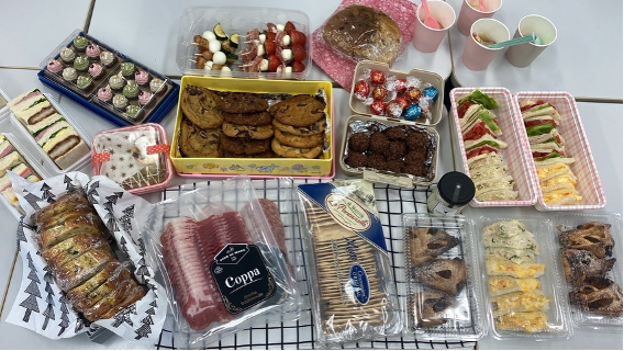 お菓子パーティー