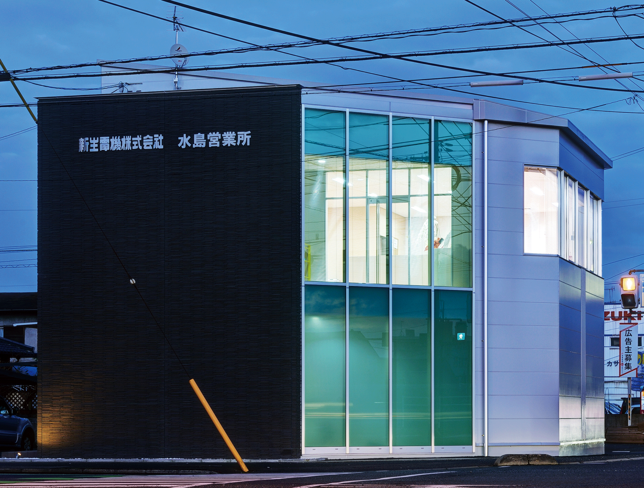 19 新生電機 南西側全景夕景.gif