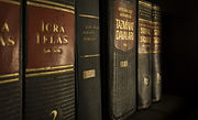 justice-1509437_1920.jpg