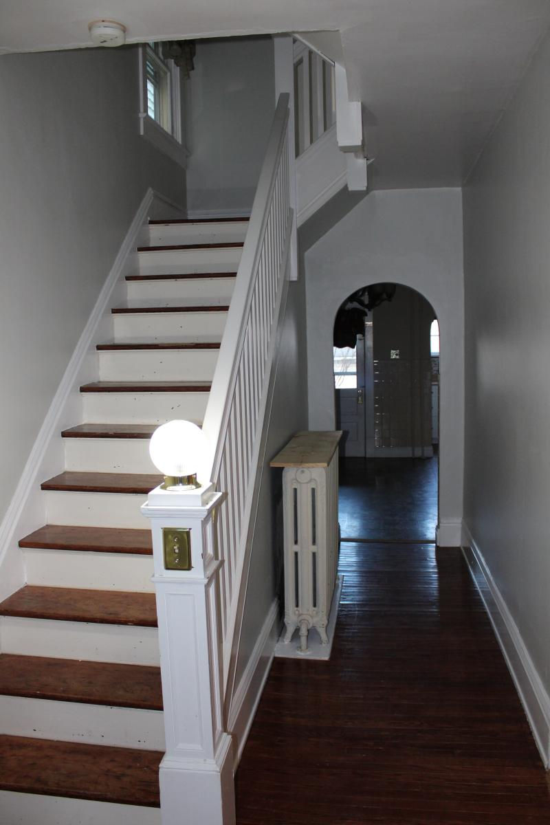 Entry & Stairs