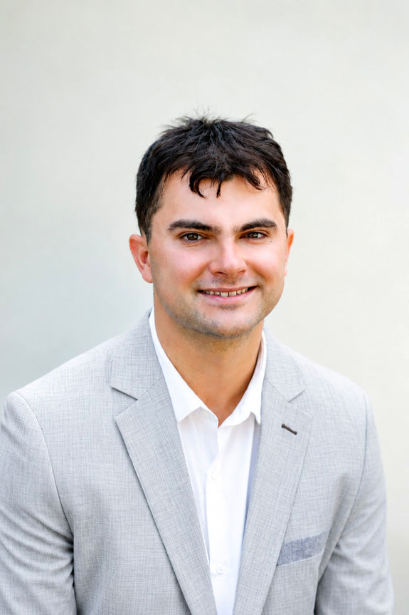 Professional headshot photography by Fuego 360 Media in Boston and New England"

For a more luxury, high-end website style