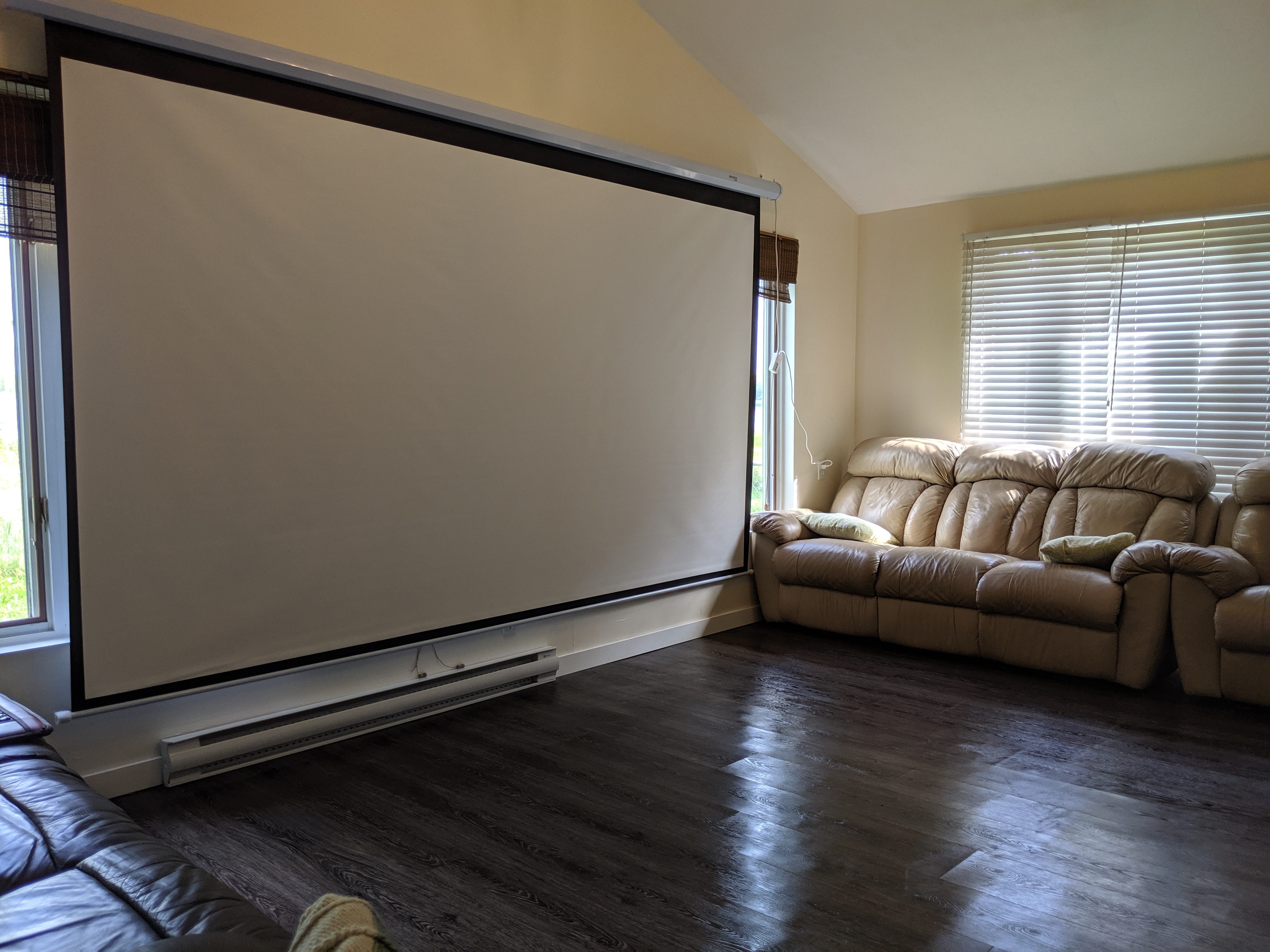 Home Theatre 150"
