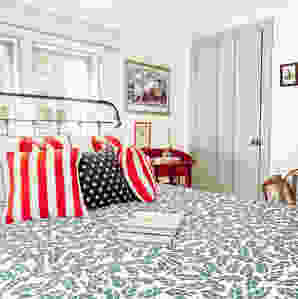 Decorating with Red, White, and Blue in the Guest Bedroom