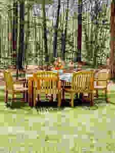 Backyard Table and Centerpiece
