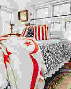 Decorating with red, white, and blue in the guest bedroom