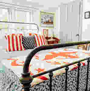 Decorating with Red, White, and Blue in the Guest Bedroom