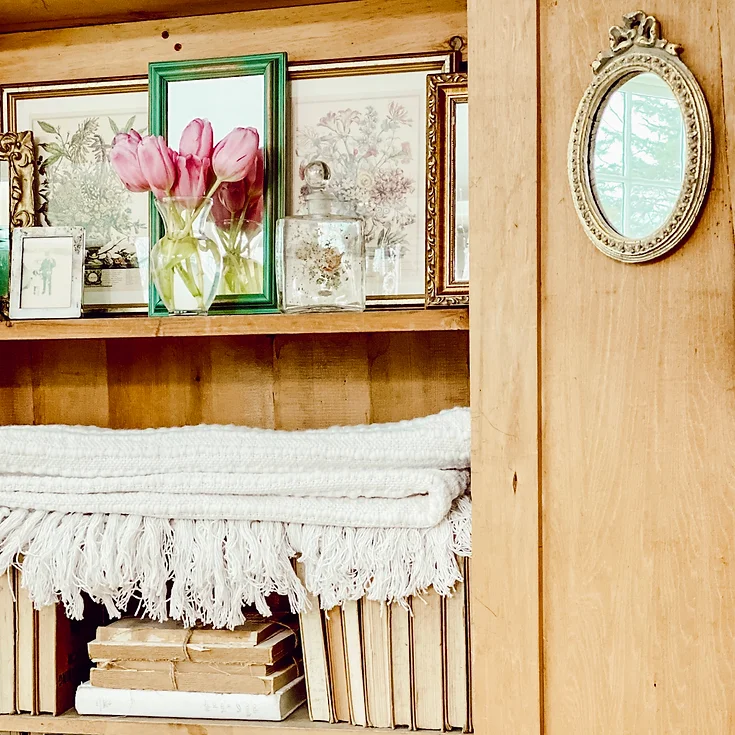 vintage farmhouse hutch how to decorate book shelves