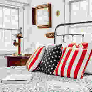 Decorating with Red, White, and Blue in the Guest Bedroom