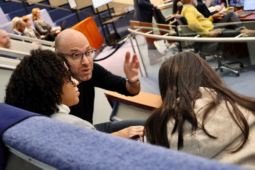 Gabriel Eidelman with Master of Urban Innovation students visiting Toronto City Hall
