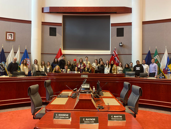 Gabriel Eidelman with Munk School urban policy students visiting York Region Council