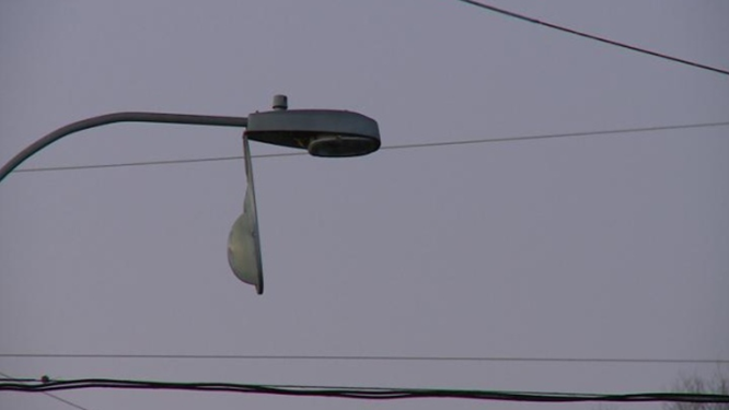 What's in a streetlight?