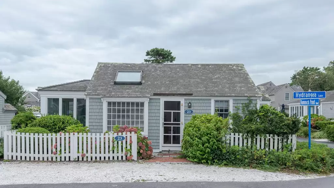 TOP 5 NEW LISTINGS IN MASHPEE