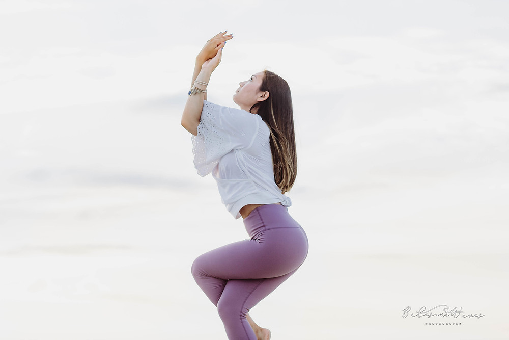 eagle yoga pose
