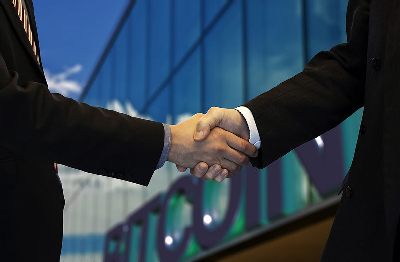 handshake-g8f254d70d_1920.jpg