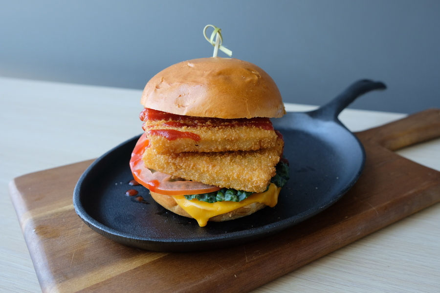 High Liner FISH BURGERS FILLET BIG CAPTAIN (40 burgers x 4oz)